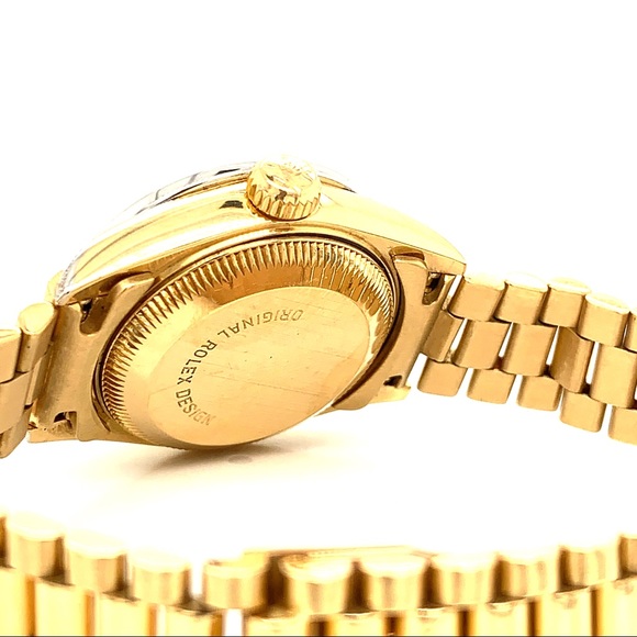 SOLD 18K Yellow Gold Oyster Perpetual Datejust 🖤 - Picture 10 of 11